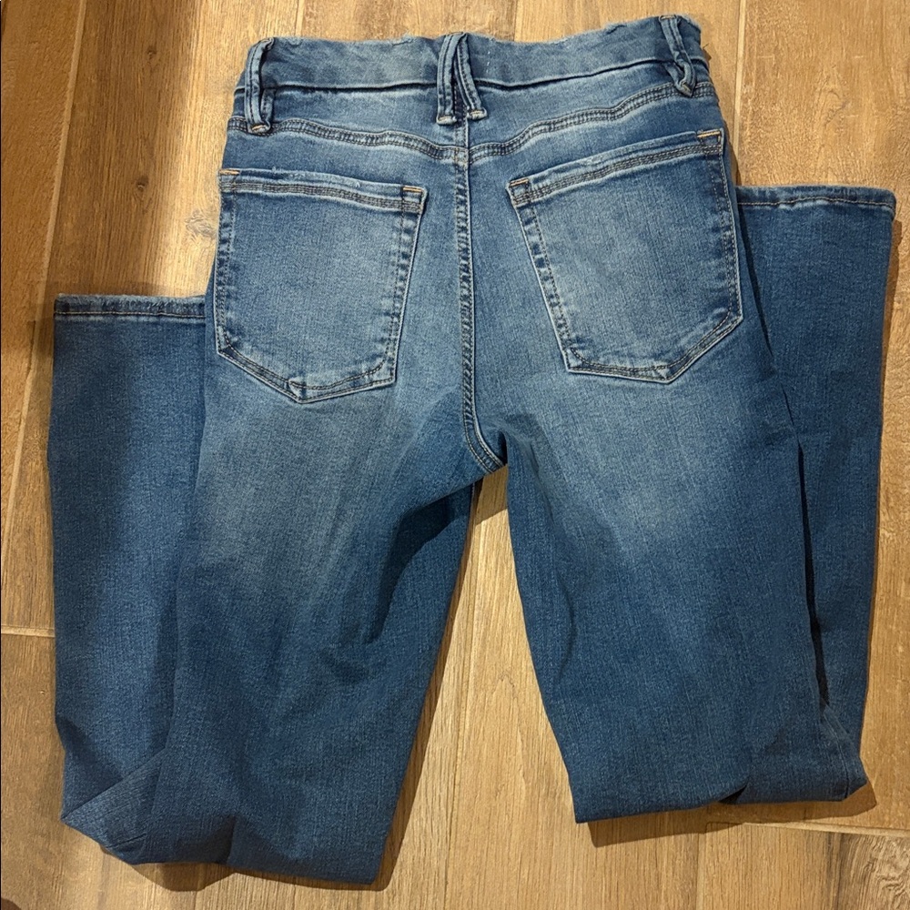 Good American always fits good legs straight